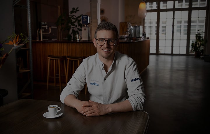 Arne Anker wurde 2020 mit Eröffnung seines Restaurant "BRINKZ" in Berlin ein weltberühmter Chefkoch 